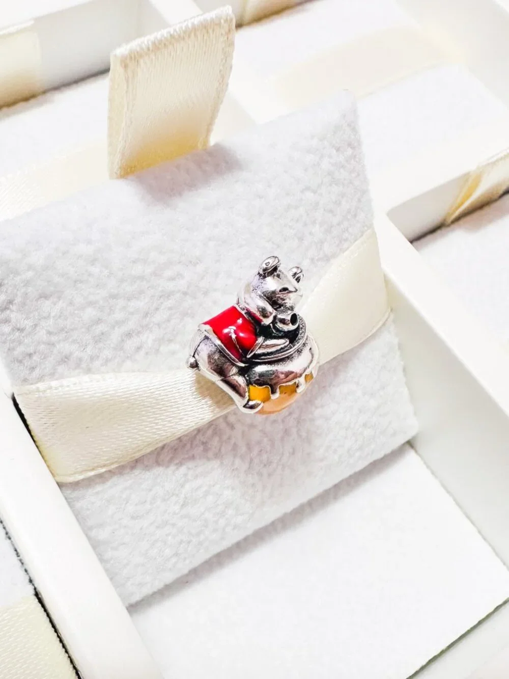 925 Sterling Silver Winnie The Pooh On Honey Pot Charm Bead Fits Pandora